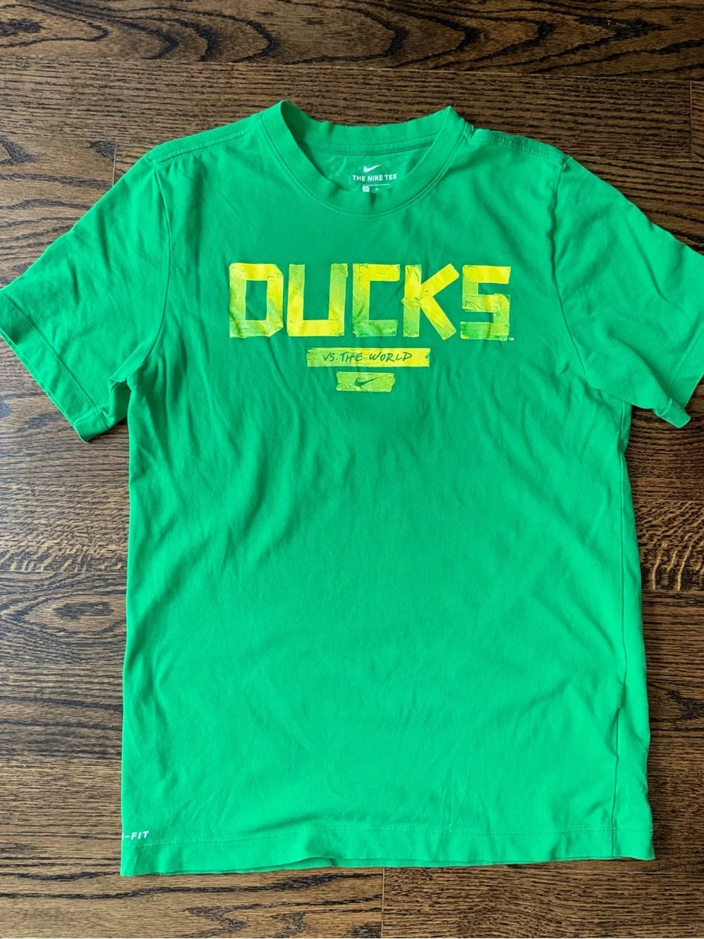 Nike Green Short Sleeve 'Ducks' Graphic Tee with Yellow Accents